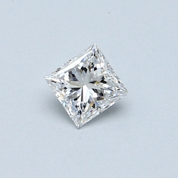 0.30 ct Princess Cut Natural Diamond : E / VVS2