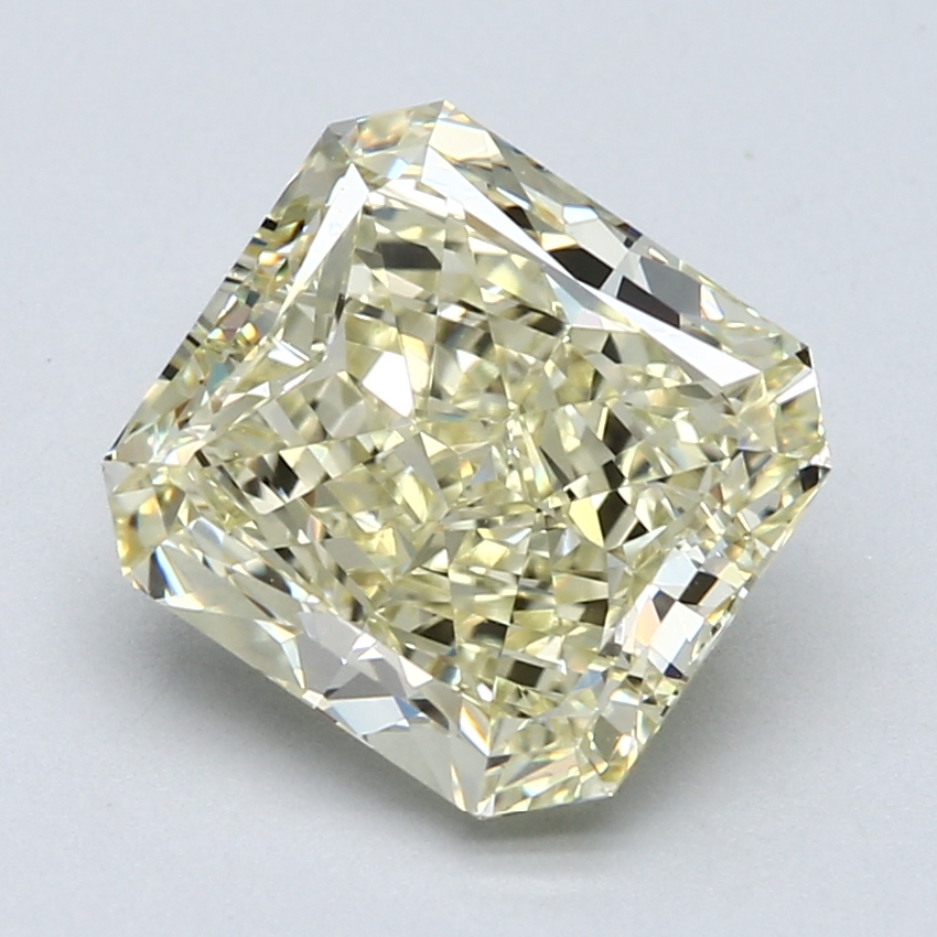 4.24 ct Radiant Diamond : Fancy Light Yellow / VS2