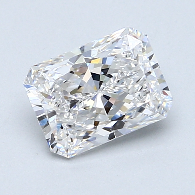 1.18 ct Radiant Diamond : D / SI2